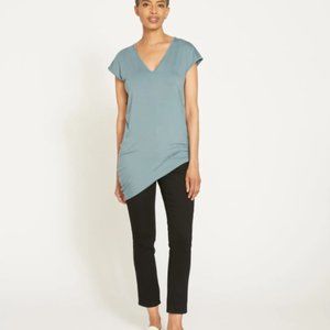 Universal Standard Liquid Jersey V-Neck Genevette Top